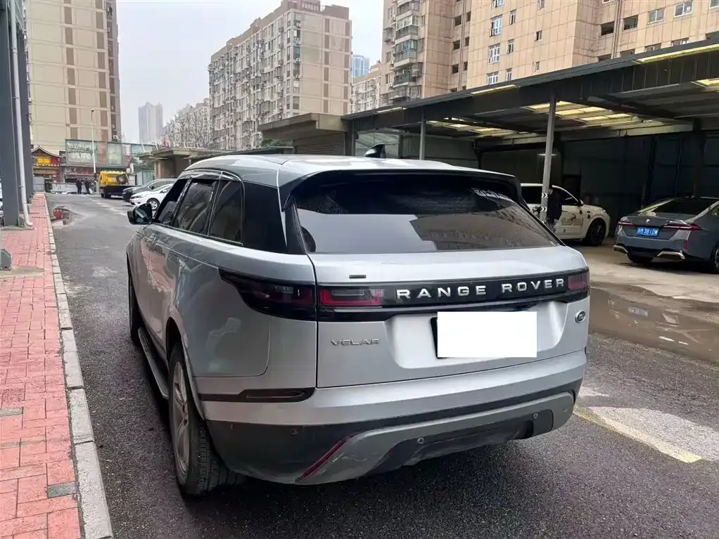 Land Rover Velar — фото 1