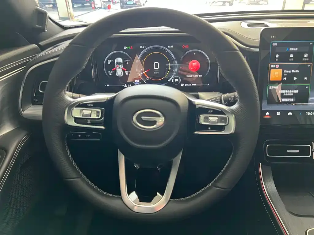 GAC Motor Trumpchi GS8 — фото 8