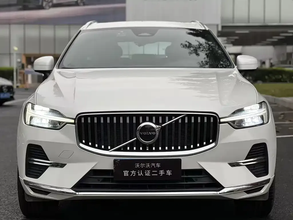 Volvo XC60 — фото 4