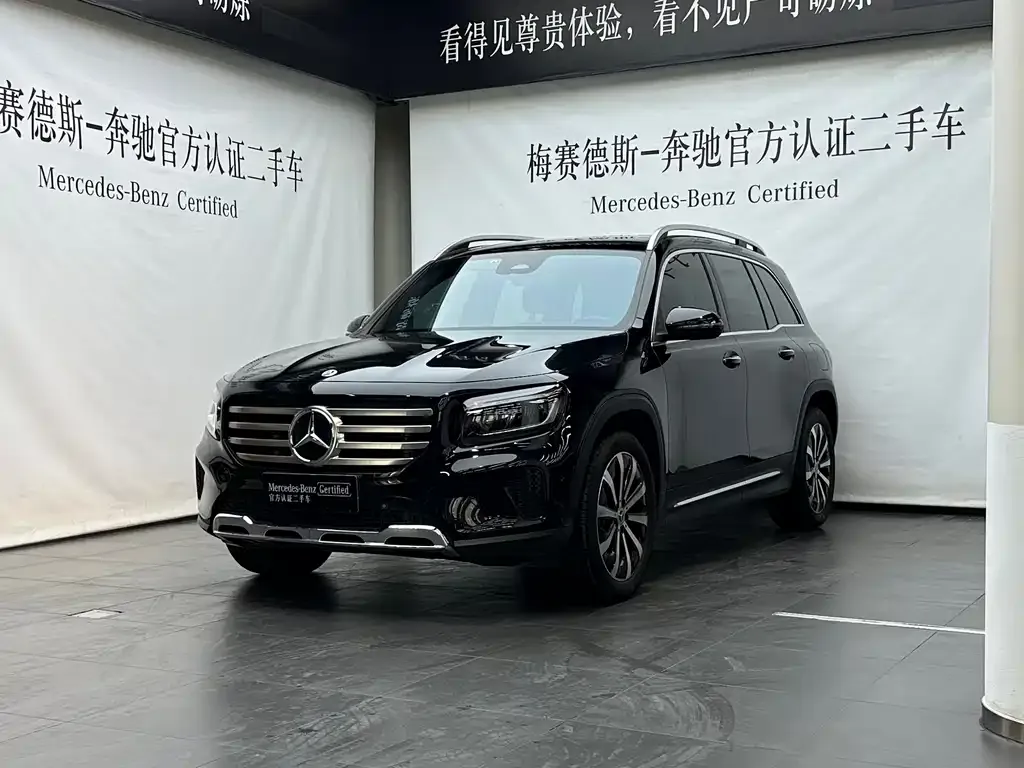 Mercedes-Benz GLB — фото 1