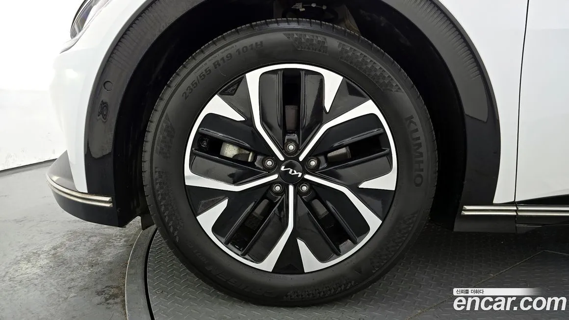Kia EV6 — фото 6