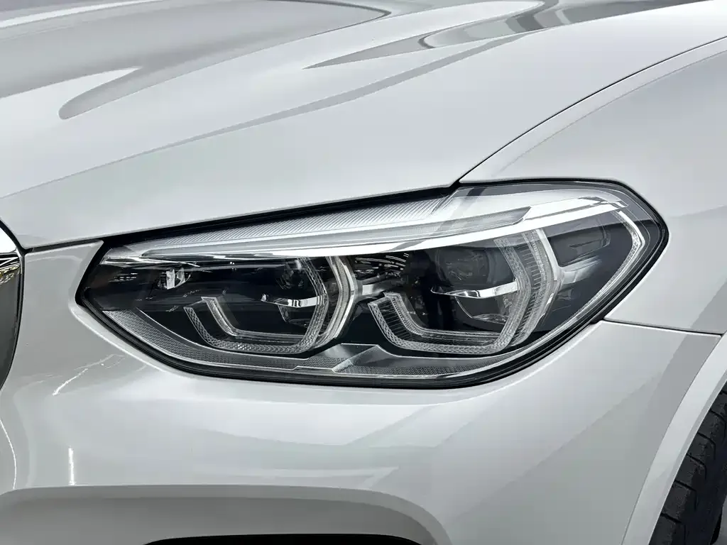 BMW X3 — фото 10