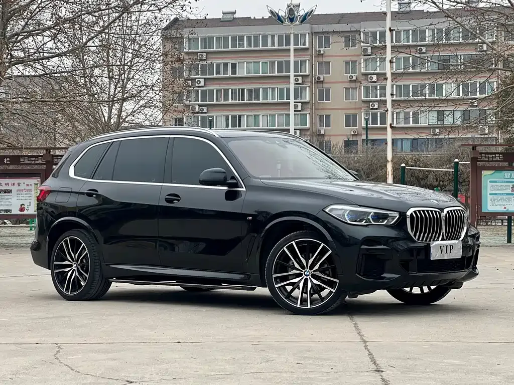BMW X5 — фото 8
