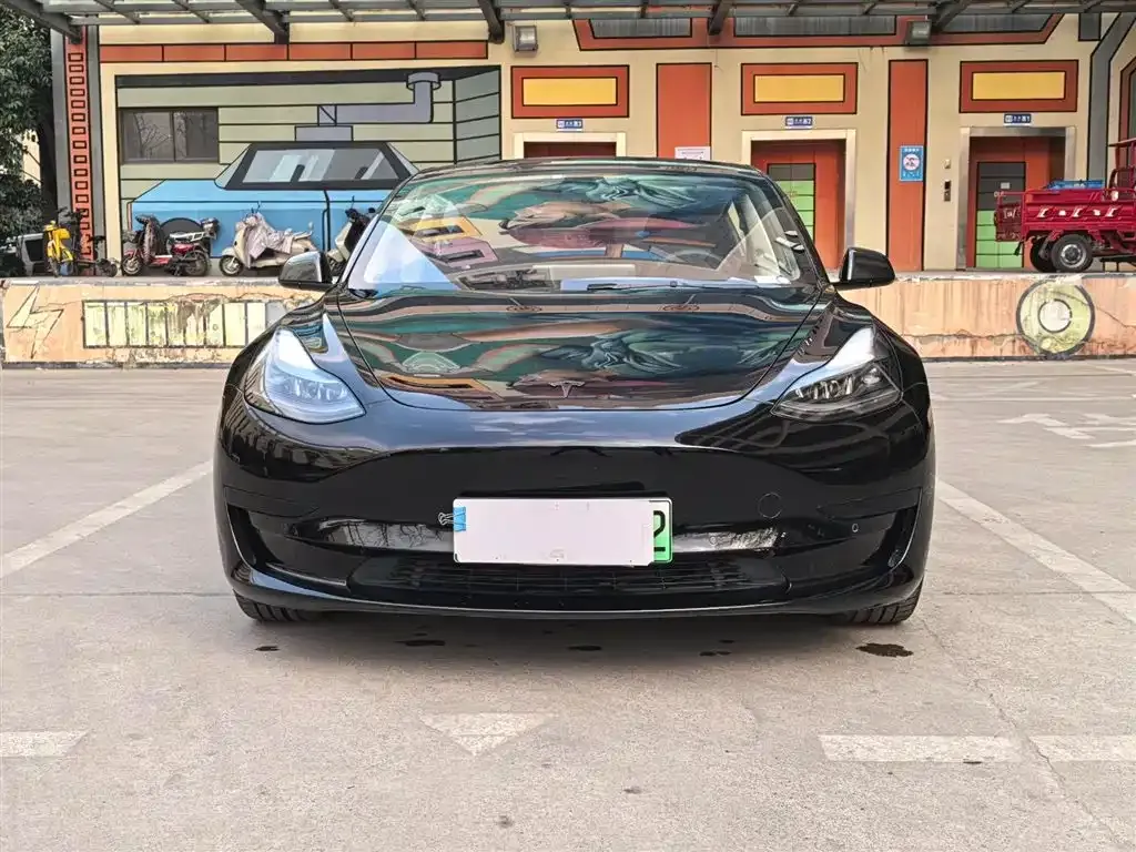 Tesla Model 3 — фото 10