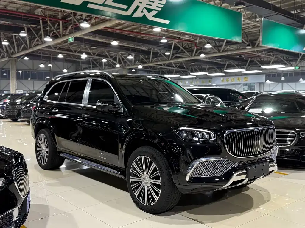 Mercedes-Benz GLS — фото 6