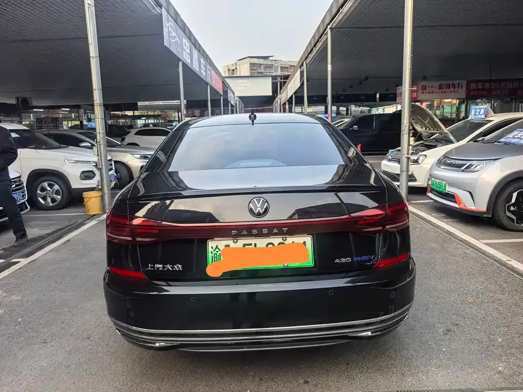 Volkswagen Passat New Energy — фото 4