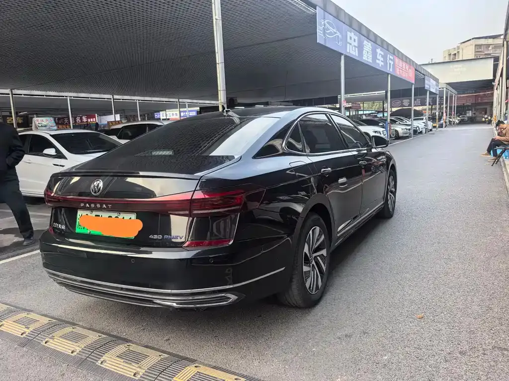 Volkswagen Passat New Energy — фото 8