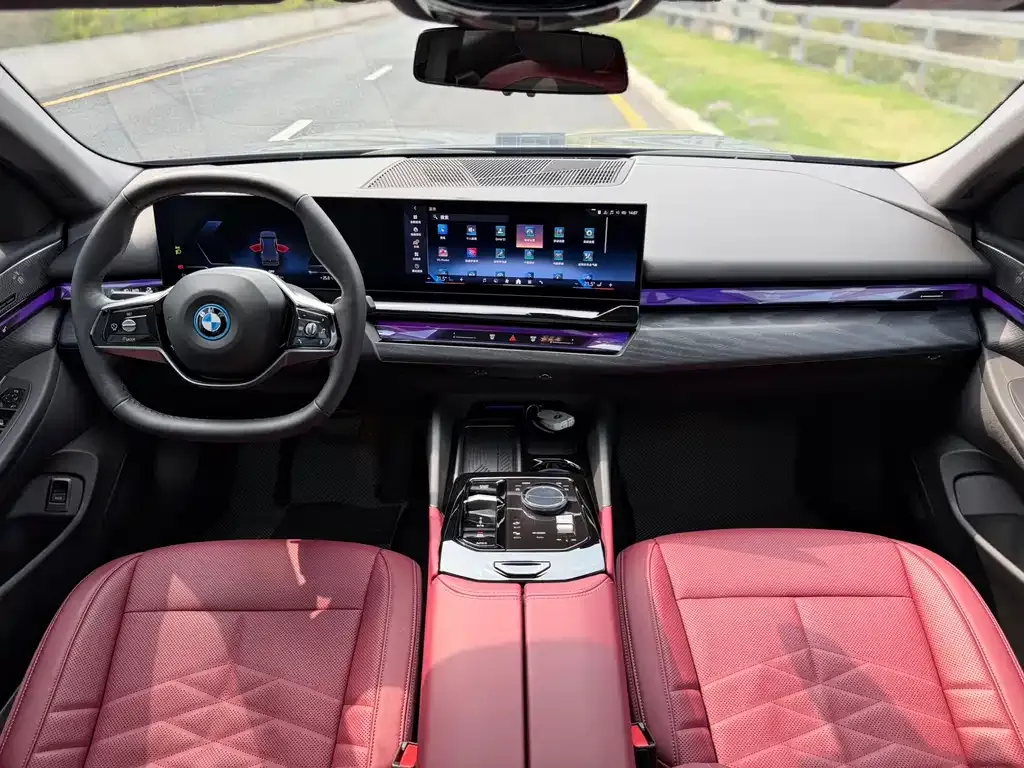 BMW i5 — фото 7