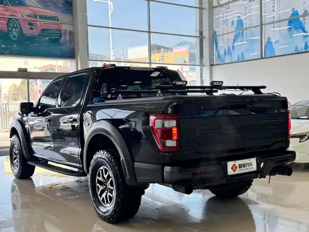 Ford F-150 Raptor — фото 5
