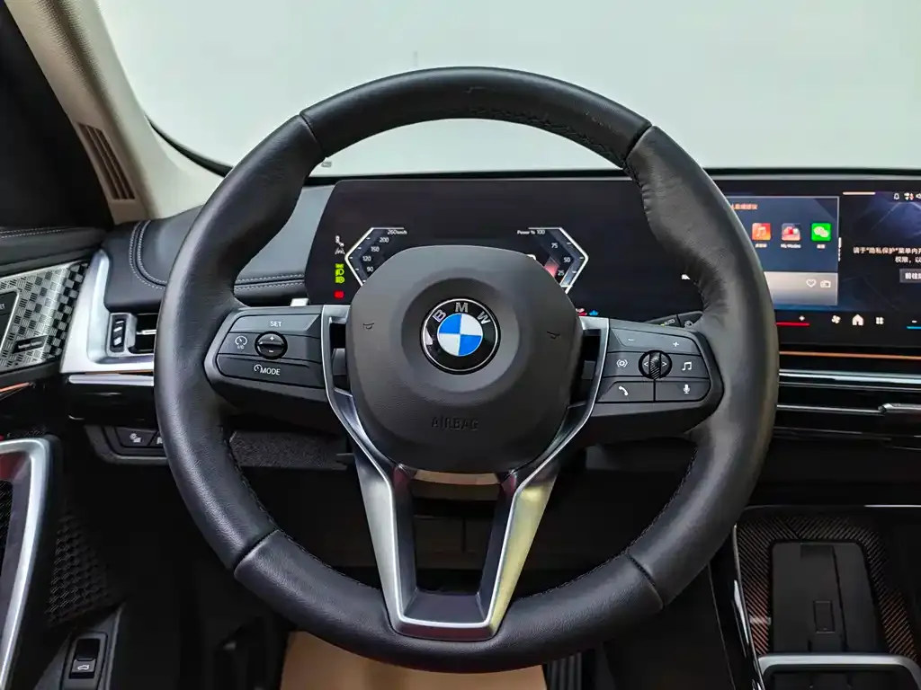 BMW X1 — фото 4