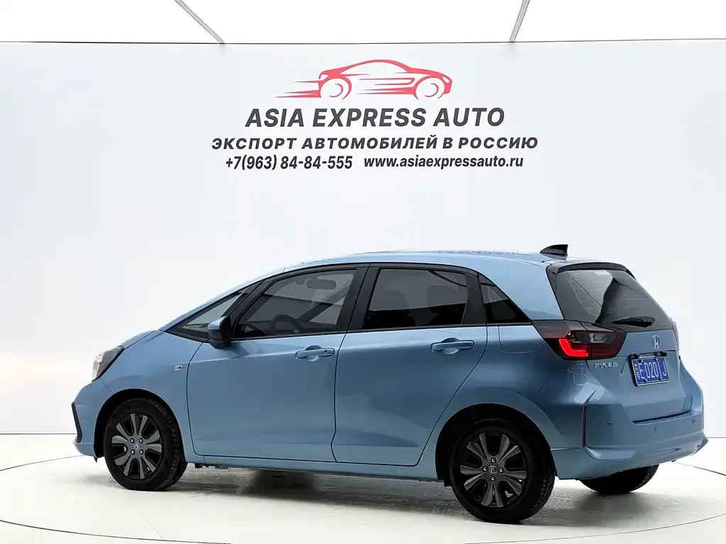 Honda Fit — фото 5