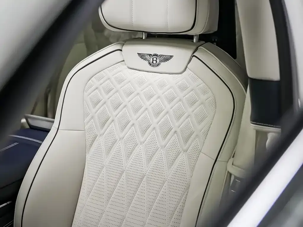 Bentley Flying Spur — фото 9