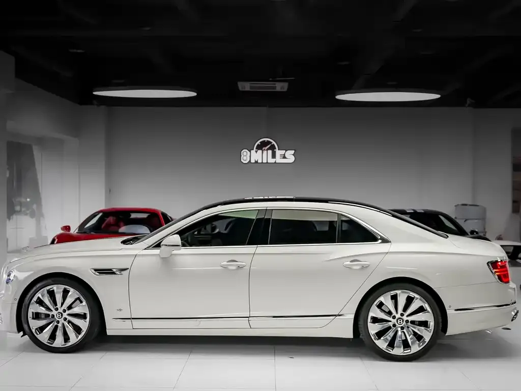 Bentley Flying Spur — фото 2