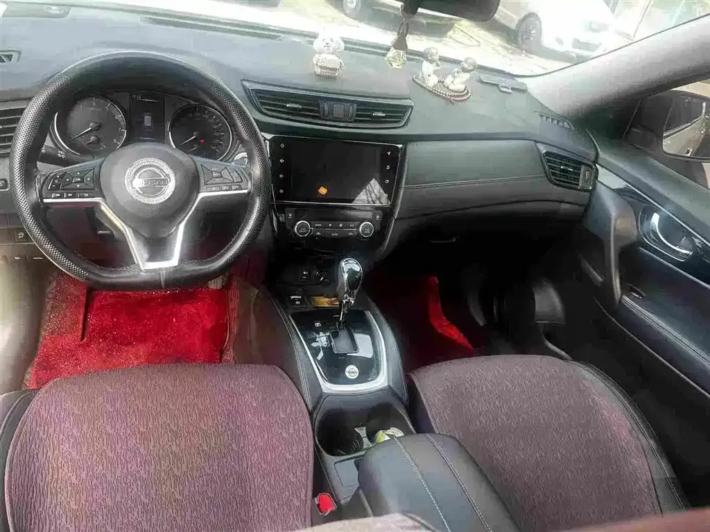 Nissan X-Trail — фото 10