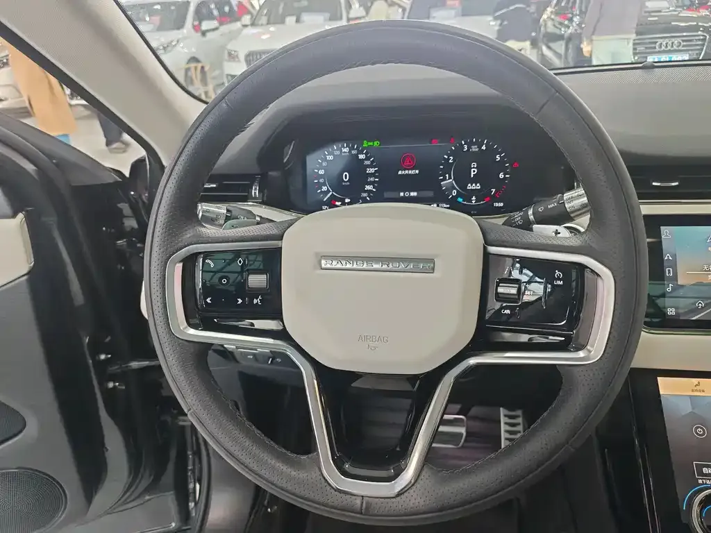 Land Rover Evoque — фото 6