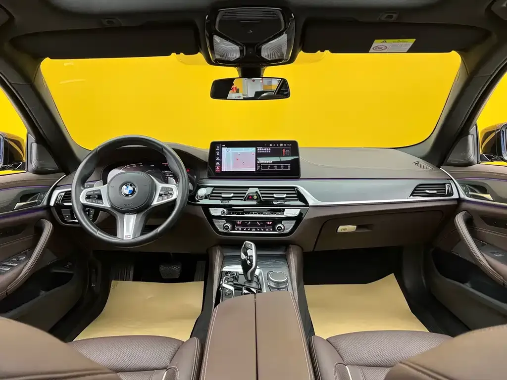 BMW 5 Series — фото 4