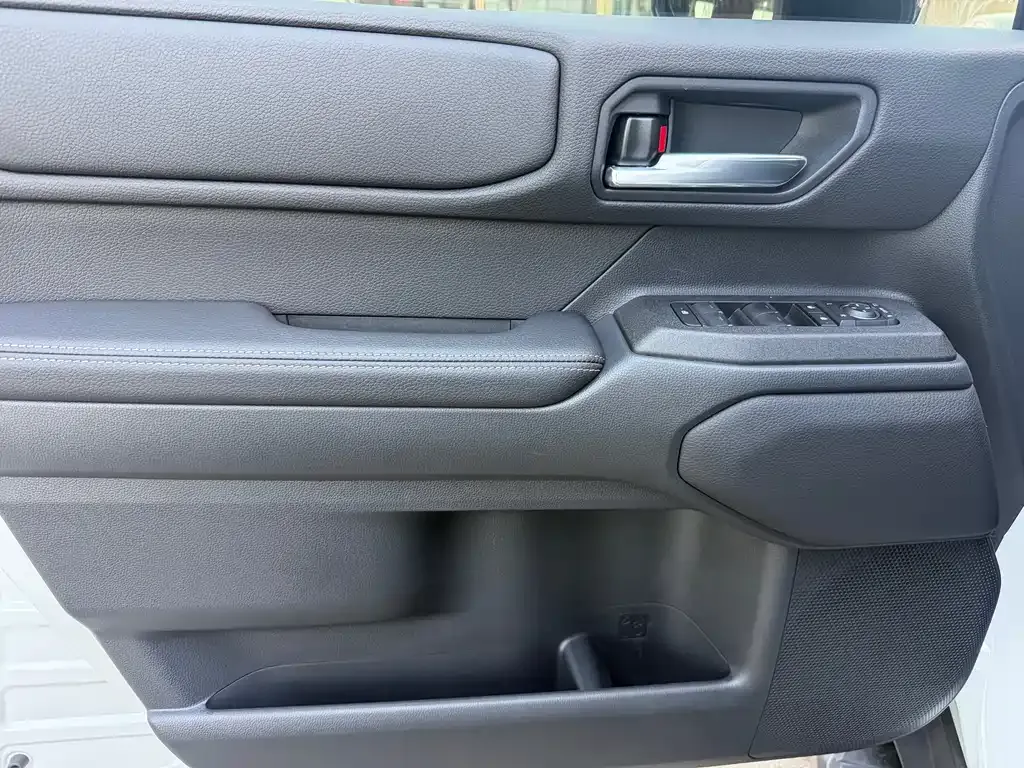 Toyota Prado — фото 3