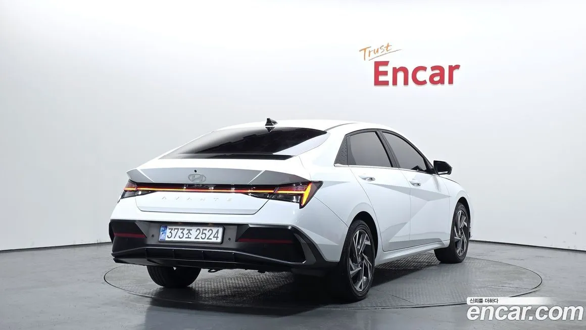 Hyundai AVANTE — фото 2
