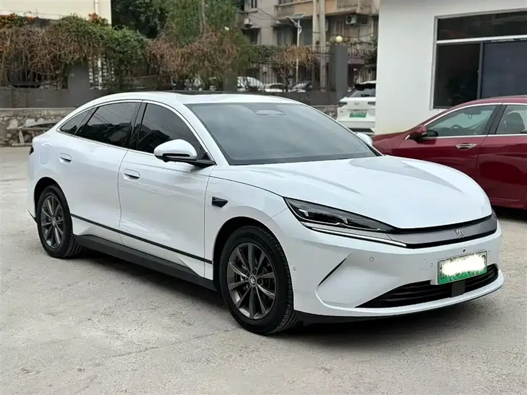 BYD Qin L — фото 2