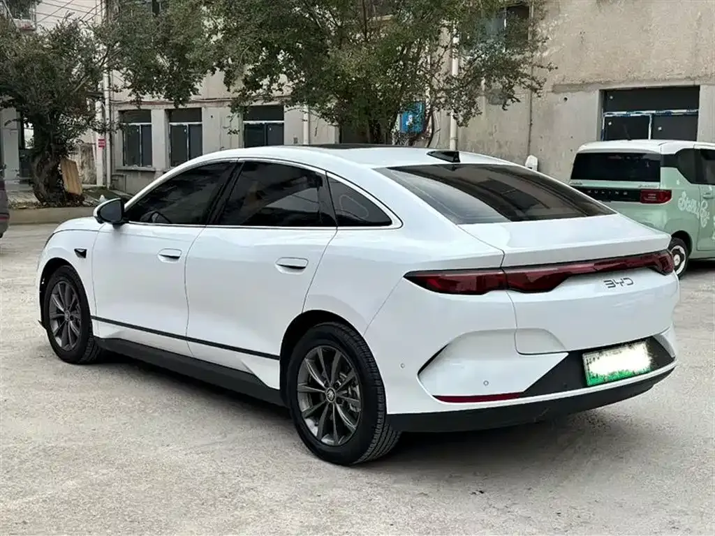 BYD Qin L — фото 7