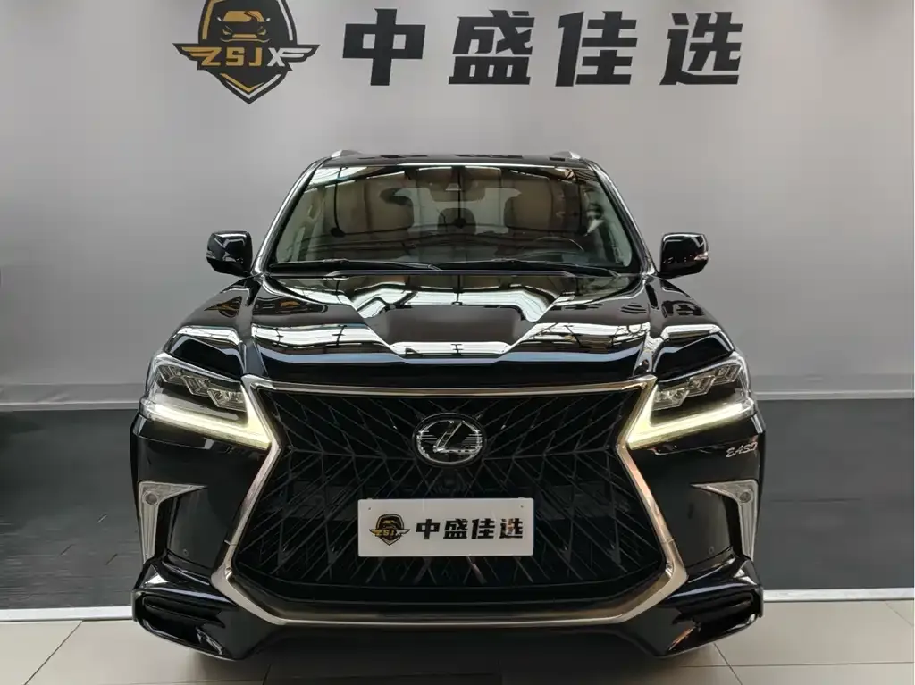 Lexus LX — фото 6