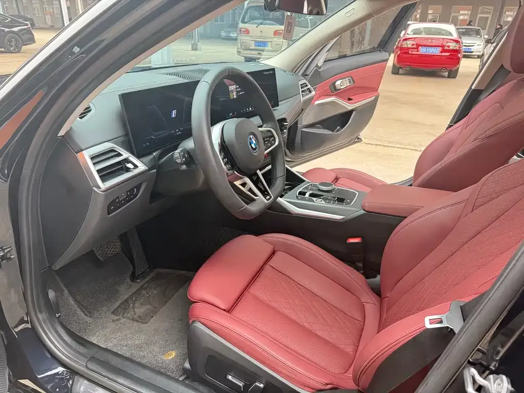 BMW i3 — фото 7