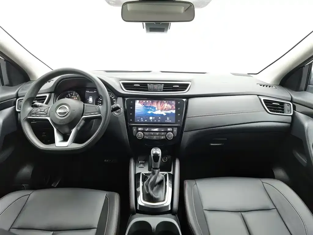 Nissan Qashqai — фото 8
