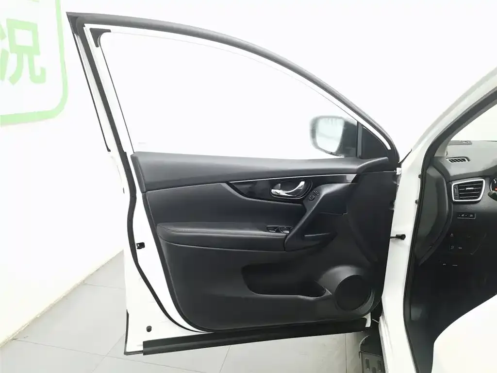 Nissan Qashqai — фото 10