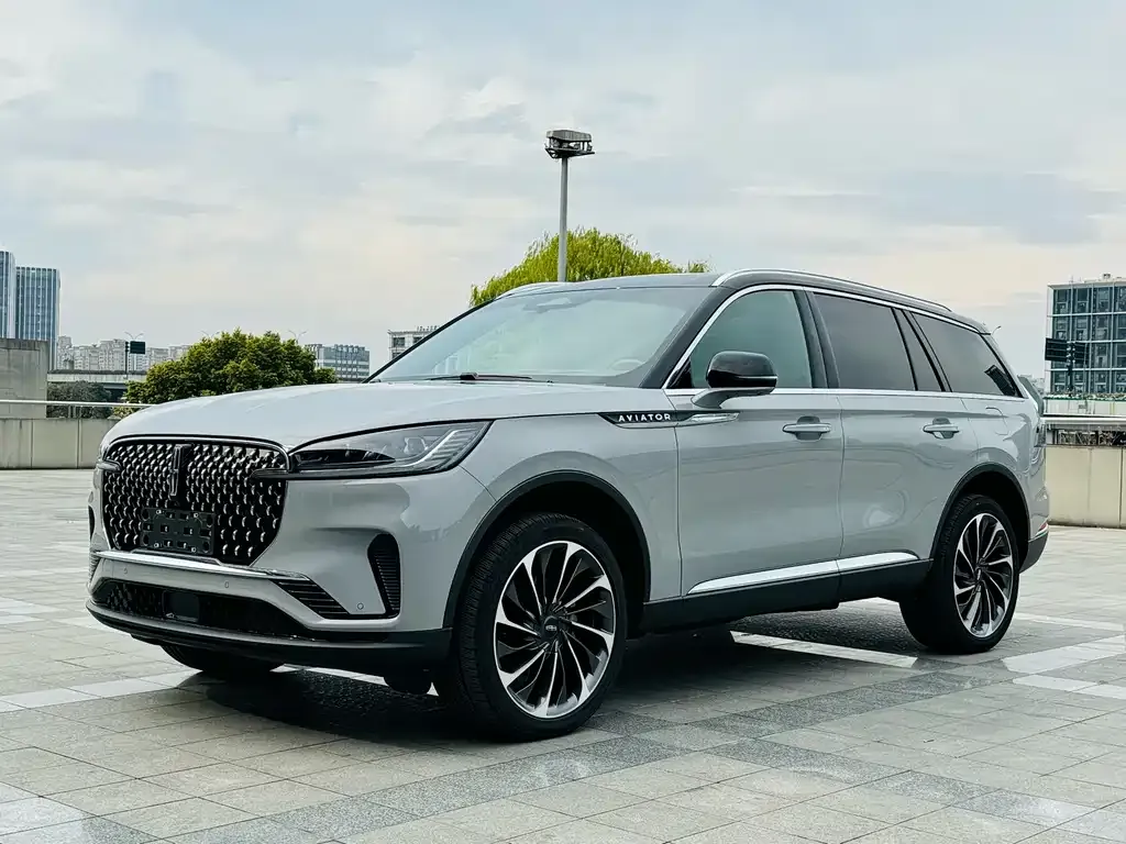 Lincoln Aviator — фото 1