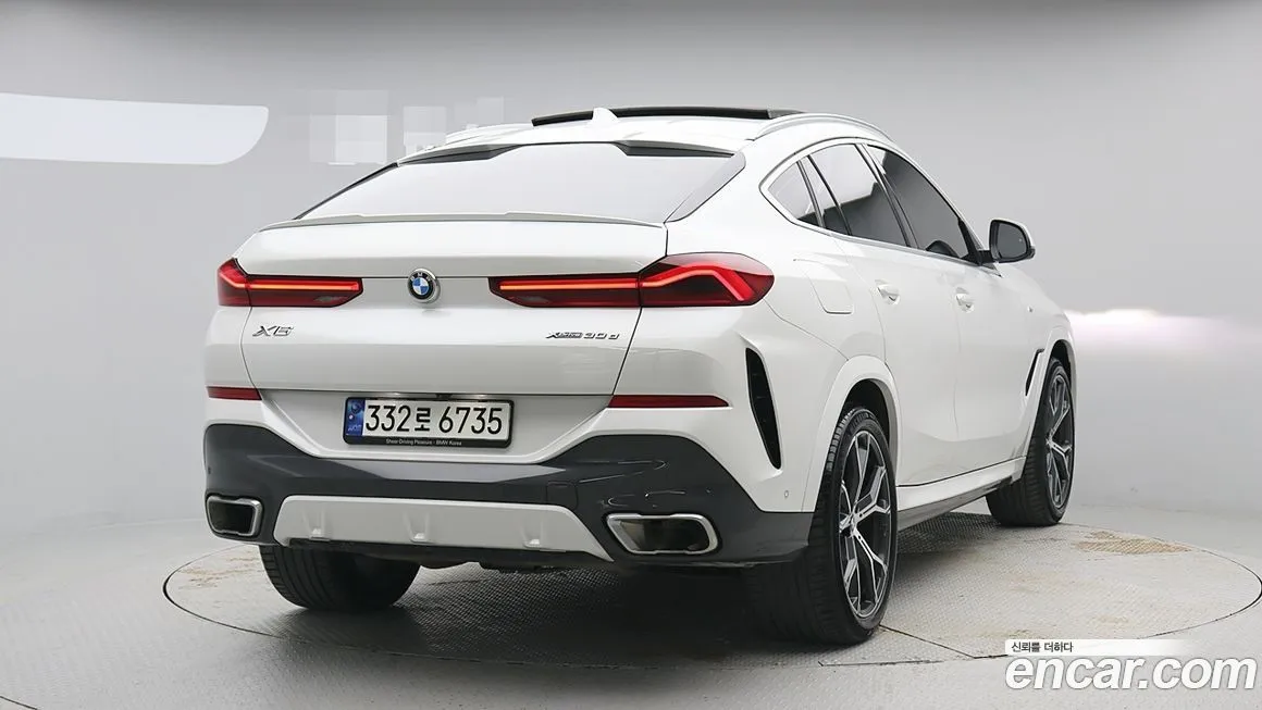 BMW X6 — фото 10