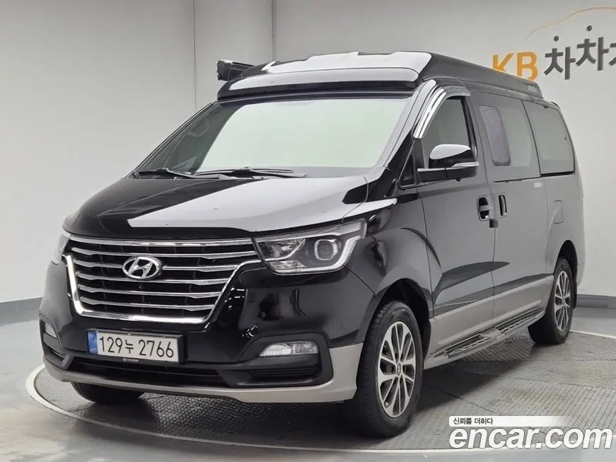 Hyundai Starex — фото 1