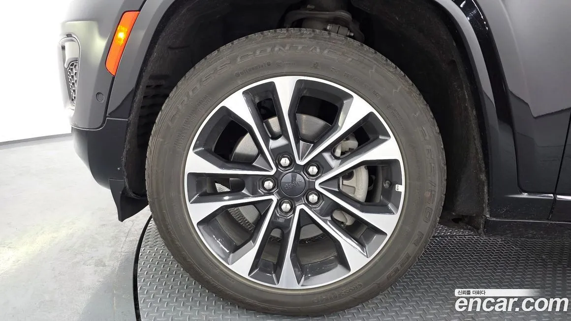 Jeep Cherokee — фото 3