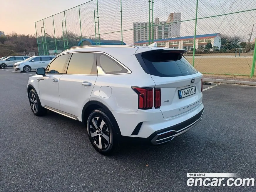Kia Sorento — фото 7