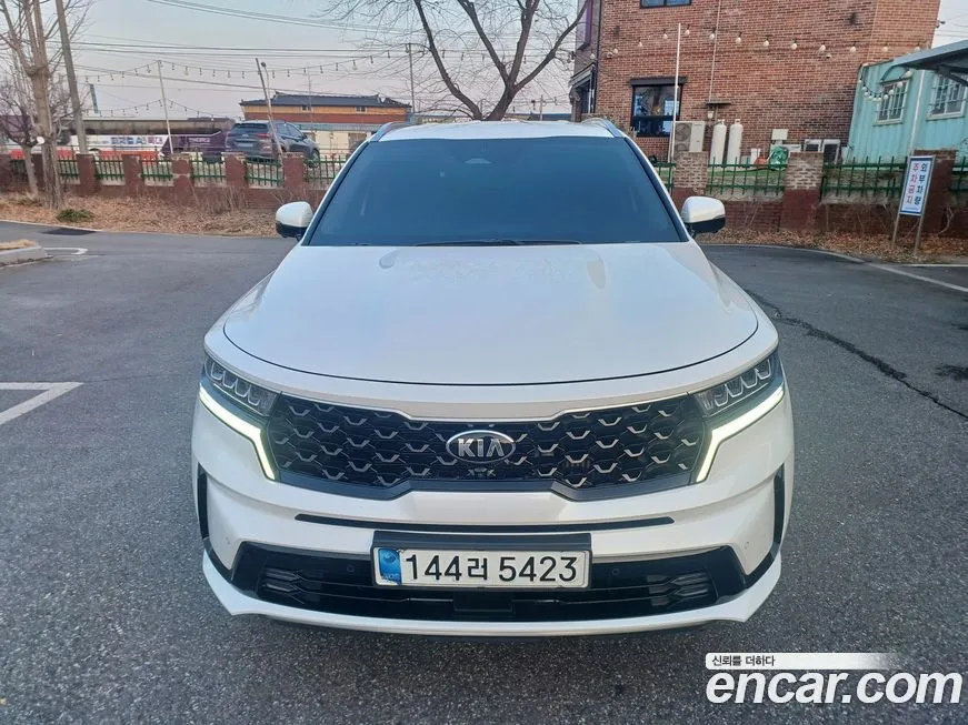 Kia Sorento — фото 8