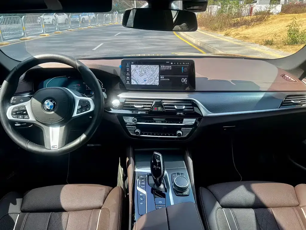 BMW 5 Series New Energy — фото 2