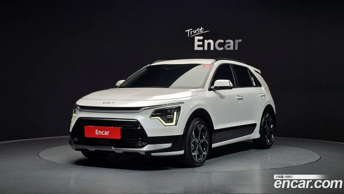 Kia Niro — фото 1