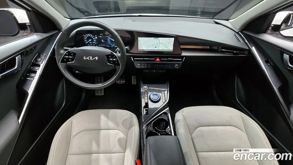 Kia Niro — фото 9