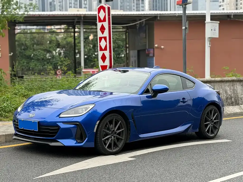 Subaru BRZ — фото 1