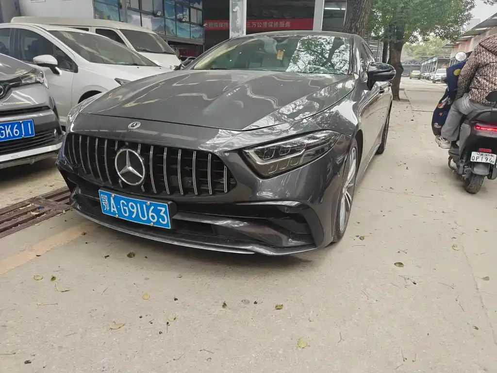 Mercedes-Benz CLS — фото 1