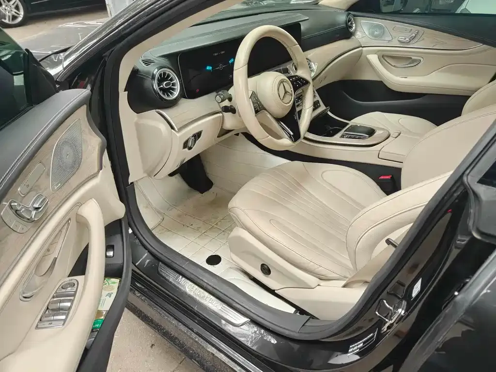 Mercedes-Benz CLS — фото 5