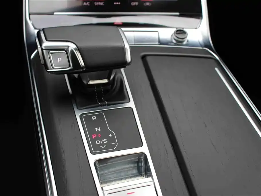 Audi A6L — фото 3