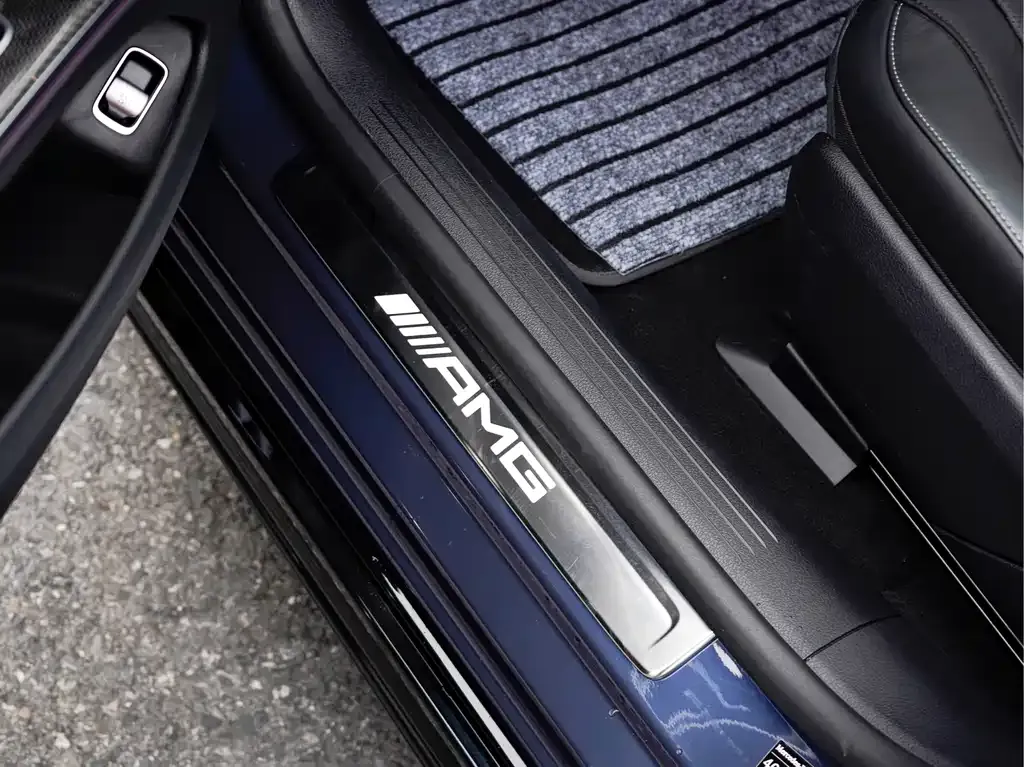 Mercedes-Benz EQS AMG — фото 9