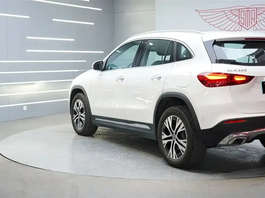 Mercedes-Benz GLA — фото 3