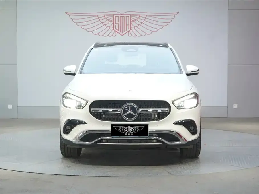 Mercedes-Benz GLA — фото 6