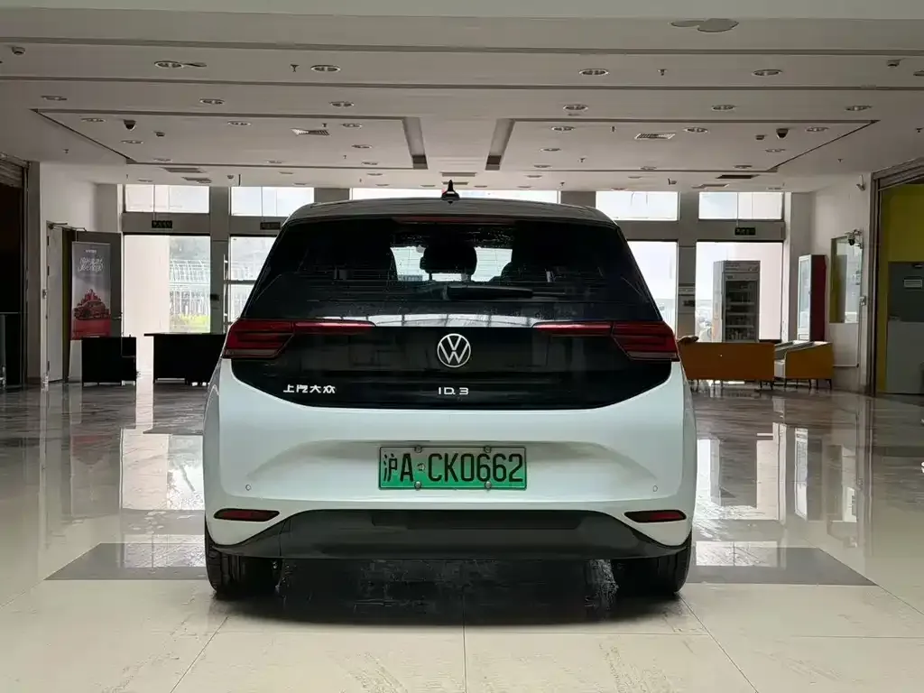 Volkswagen ID.3 — фото 4