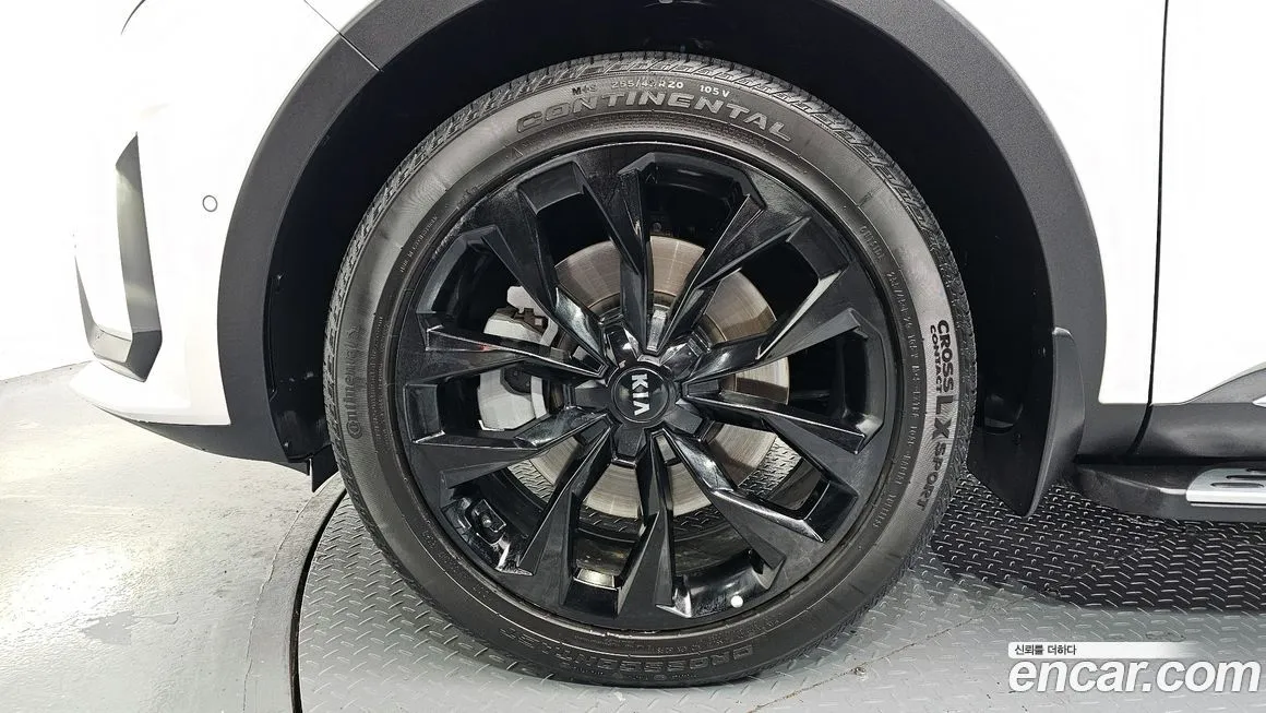 Kia Sorento — фото 6