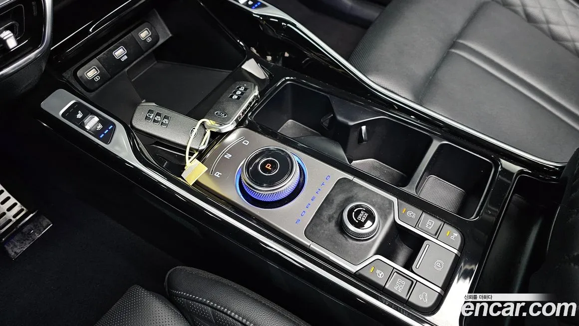 Kia Sorento — фото 10
