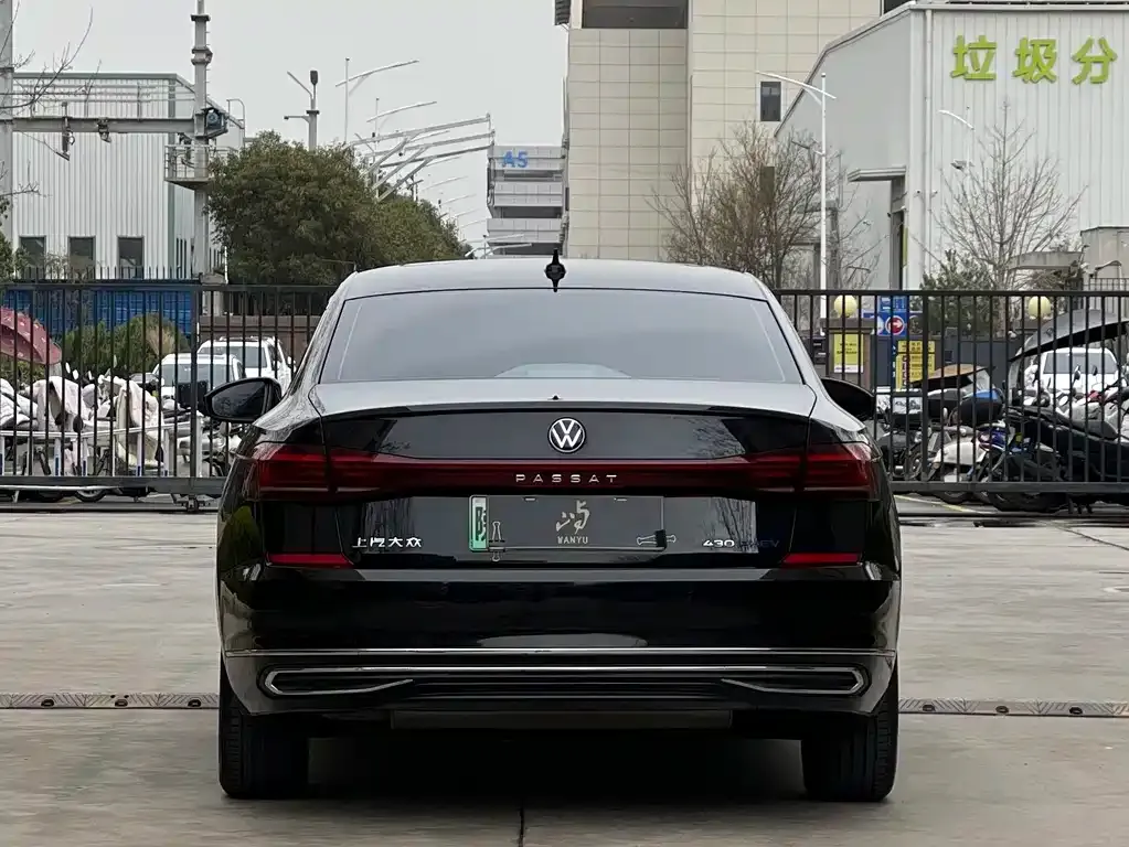 Volkswagen Passat New Energy — фото 6