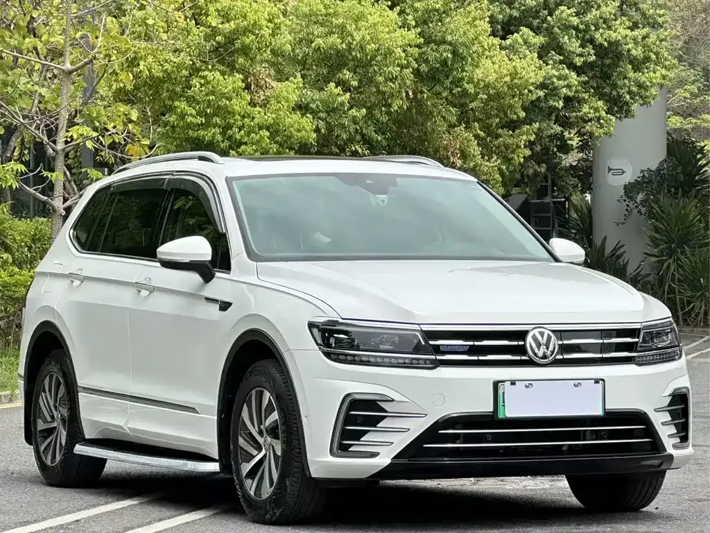 Volkswagen Tiguan L New Energy — фото 10