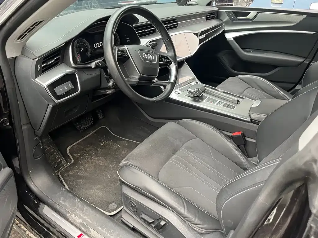 Audi A7L — фото 5
